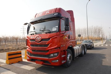青岛解放悍vh牵引车图片大全_青岛解放悍vh牵引车图片库_国五_卡车之