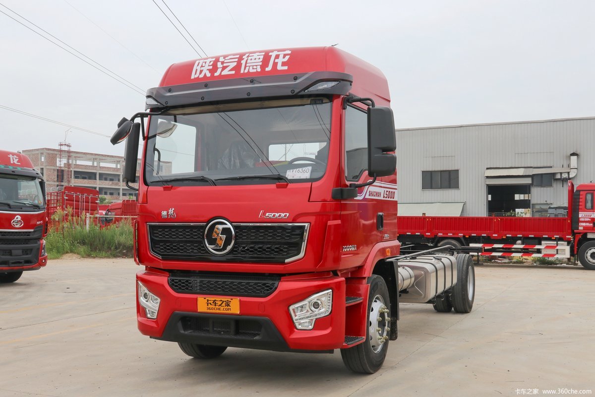 陕汽重卡 德龙L5000 轻量化版 220马力 4X2 7.9米厢式载货车(国六)(东康)