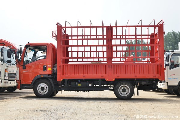 中国重汽HOWO 悍将 190马力 6.25米排半仓栅式轻卡(国