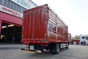 一汽解放 J6L中卡 尊享版 260马力 4X2 6.75米仓栅式载货车(国六)(CA5180CCYP62K1L4A2E6) 卡车图片