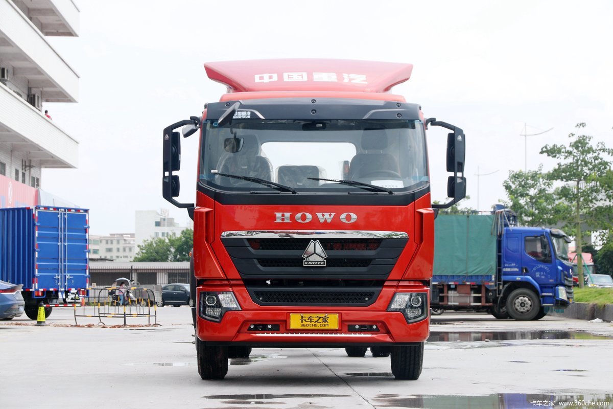 中国重汽HOWO G5X中卡 270马力 6.2米排半厢式载货车(国六)