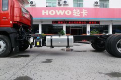 中国重汽HOWO G5X中卡 220马力 6.75米排半厢式载货车(国六)(ZZ5187XXYK521DF1)