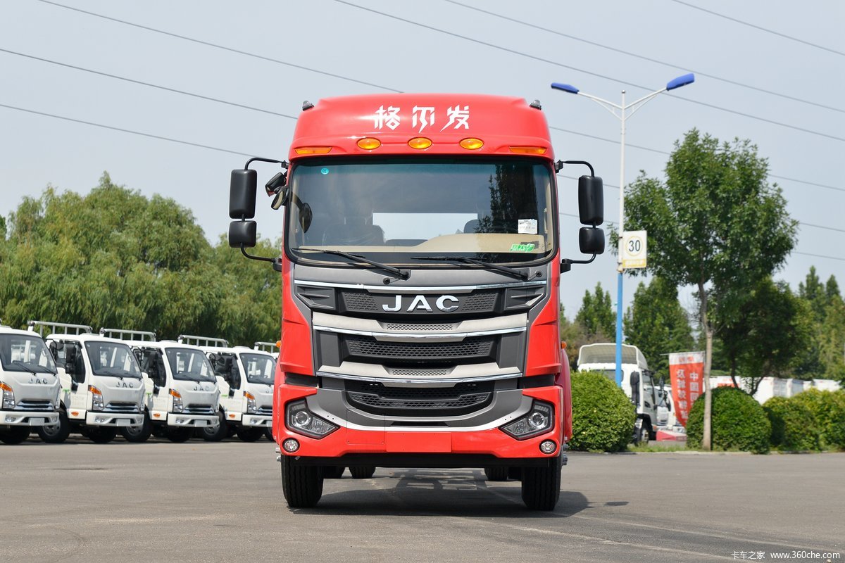 江淮 格尔发A5WⅢ重卡 经典款 375马力 8X4 9.5米厢式载货车(440后桥)