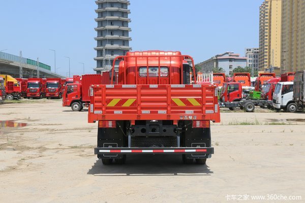 中国重汽HOWO 悍将 110马力 3.65米单排栏板轻卡(ZZ1047C3314E145-2)