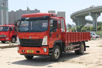 中国重汽HOWO 悍将 184马力 5.2米排半栏板轻卡(国六)(ZZ1167H4215F1) 卡车图片