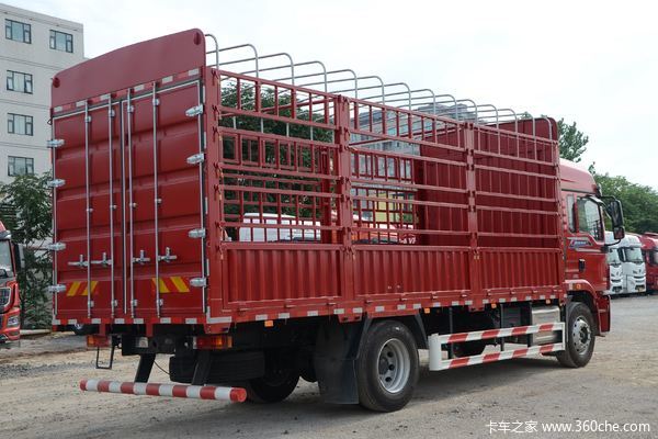 l5000 6.8米载货车现车销售中!