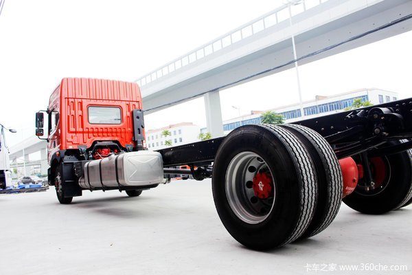 多利卡D12载货车襄阳市火热促销中 让利高达2万