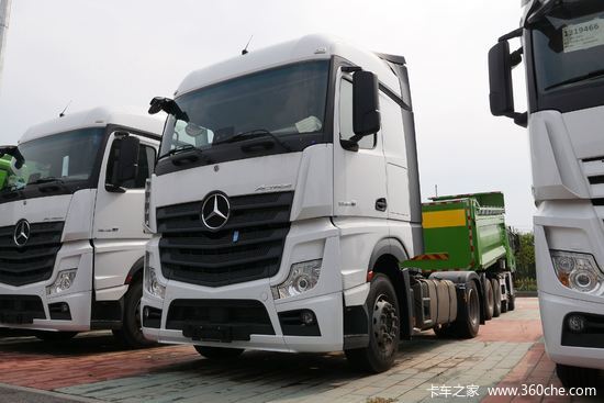 奔驰新actros重卡450马力4x2牵引车国六