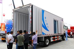 中国重汽 HOWO TX 330马力 6X2 9.4米冷藏车(国六)(ZZ5257XLCN56CGF1)