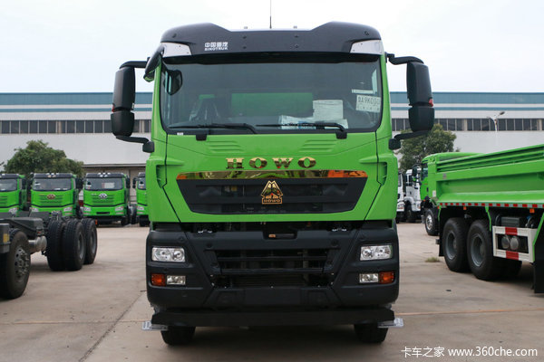 中国重汽howotx重卡460马力8x465米自卸车