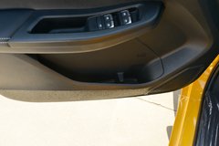 江铃 新宝典 2020款 舒适版 1.8T汽油 177马力 四驱 标轴距双排皮卡(国六)