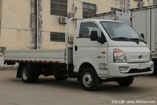 凯马 锐航x1 1.6l 120马力 汽油 3.95米单排栏板微卡(kmc1038qa318d6)