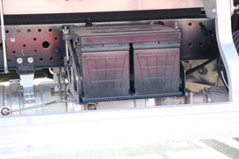 康铃J6 冷藏车底盘                                                图片