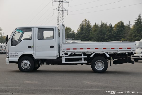 庆铃五十铃100p双排栏板车促销活动中