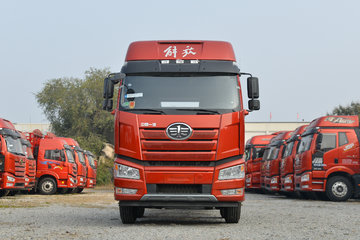 一汽解放 J6P重卡 质惠版3.0 460马力 8X4 9.4米栏板载货车(国六)(速比4.1)(CA1310P66K24L7T4E6)