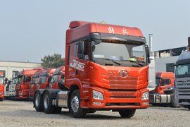 智行版 420马力 6X4 AMT自动档危险品牵引车(CA4256P26K2T1E6A80)