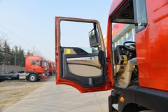 中国重汽 HOWO TX 245马力 4X2 6.8米厢式载货车(国六)(ZZ5187XXYK501GF1)
