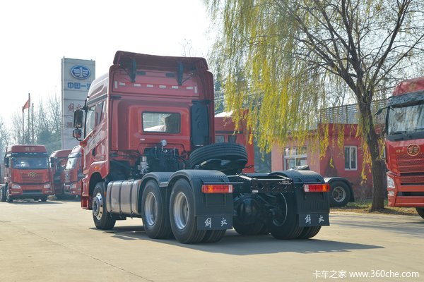 青岛解放 JH6重卡 460马力 6X4牵引车(CA4250P26K15T1E5A80)