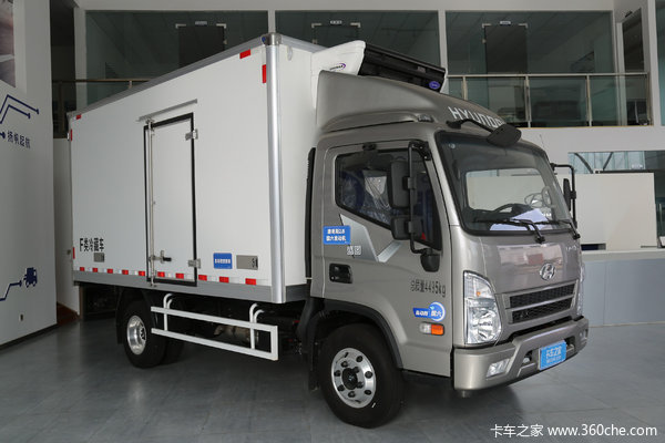 现代商用车 盛图 150马力 4X2 4.05米自动挡冷藏车(国六)(CHM5041XLCGDC33T)