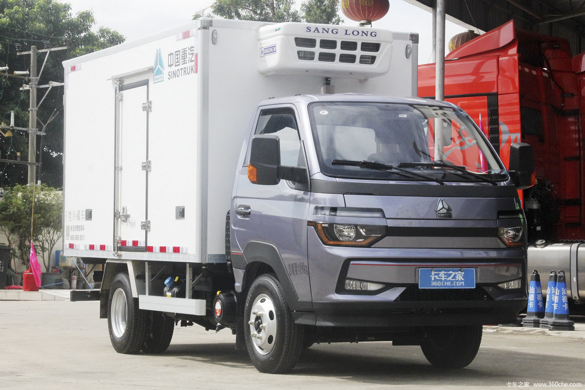中国重汽HOWO 小将 122马力 4X2 3.8米冷藏车