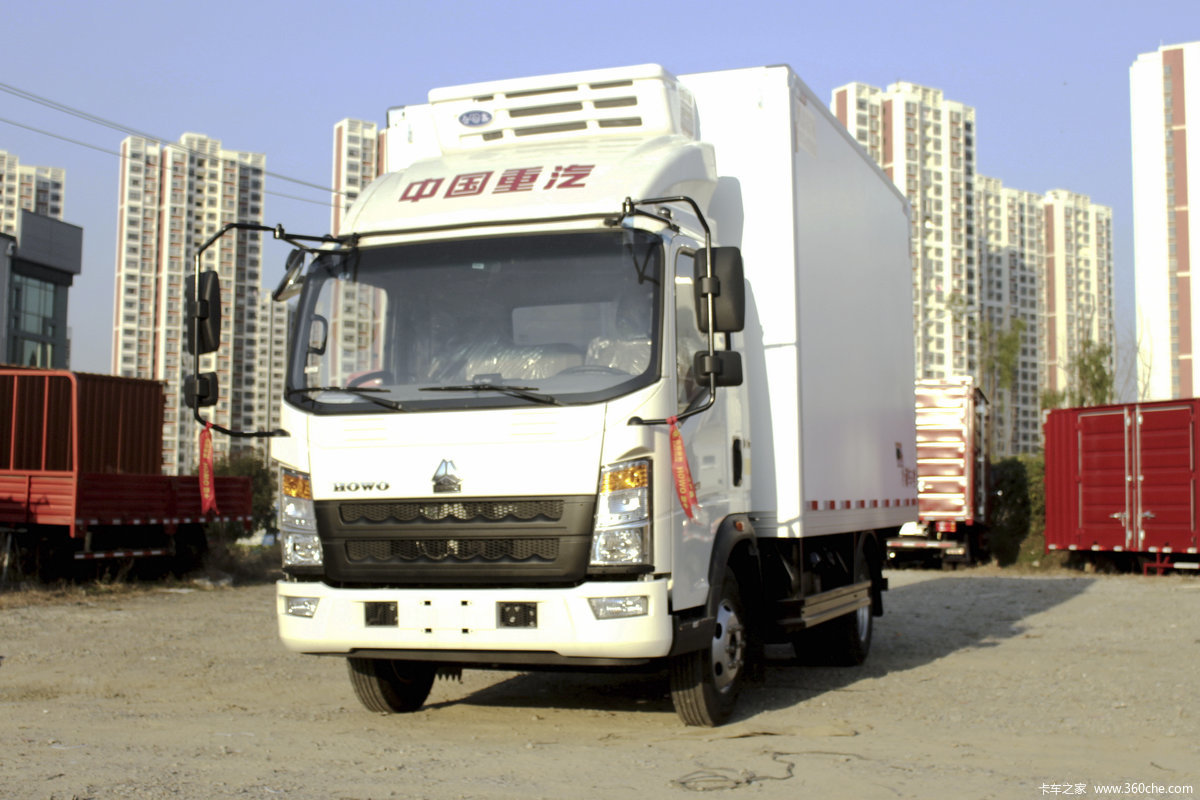 中国重汽HOWO 追梦 130马力 4X2 4.1米冷藏车(国六)