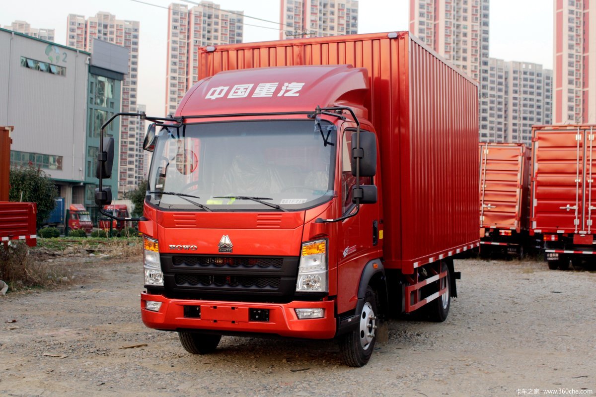 中国重汽HOWO 追梦 130马力 4.15米单排厢式轻卡