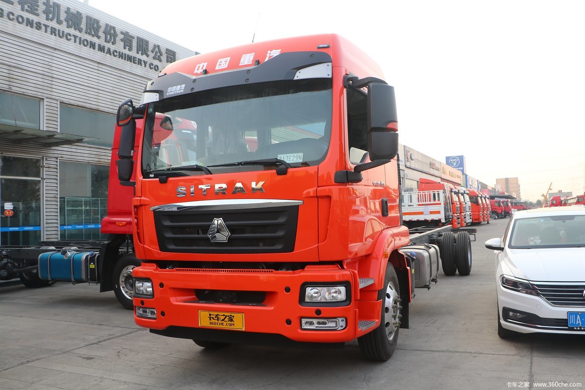 中国重汽 汕德卡SITRAK G5重卡 250马力 4X2 9.6米厢式载货车(后桥MCJ09BG)(国六)