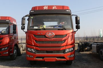 青岛解放 悍V2.0重卡 260马力 6X2 9.45米厢式载货车(速比4.444)(CA5250XXYP1K2L7T3E6A80)