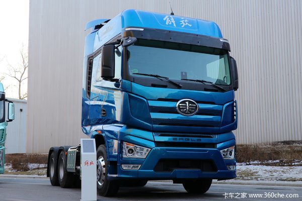 一汽解放 j7重卡 560马力 6x4 amt自动挡牵引车(国六)(一汽解放12挡)