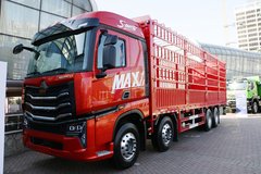 中国重汽 HOWO MAX 490马力 8X4 9.55米排半仓栅式载货车(国六)(ZZ5317CCYV446KF1)