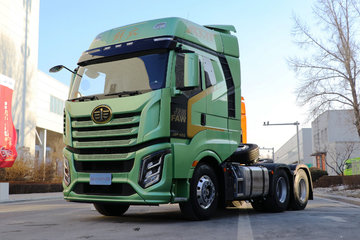 一汽解放 j6v重卡 560马力 6x4 amt自动挡牵引车(国六)(ca4250p66k25