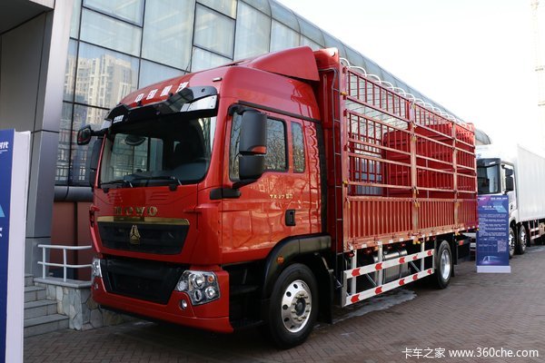 中国重汽 HOWO TX 270马力 4X2 6.75米仓栅式货车(国六)(ZZ5187CCYK501GF1)