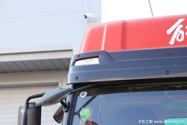 青岛解放 悍V重卡 2.0 460马力 6X4 牵引车(国六)