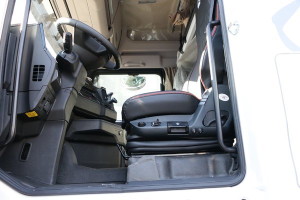 ���ֱ��1��&nbsp;�����ǵ¿�G7ǣ����������