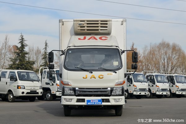 江淮 帅铃E中体 129马力 4X2 CNG 4.18米冷藏车(HFC5045XLCP22N1C3S)