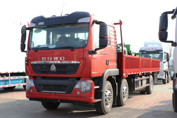 中国重汽 HOWO TX重卡 310马力 6X2 8.6米栏板载货车(国六)(ZZ1257N56CGF1) 卡车图片