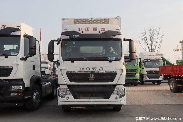 中国重汽 豪沃TX 250马力 4X2 9.45米冷藏车(国六)(ZZ5187XLCN561GF1)