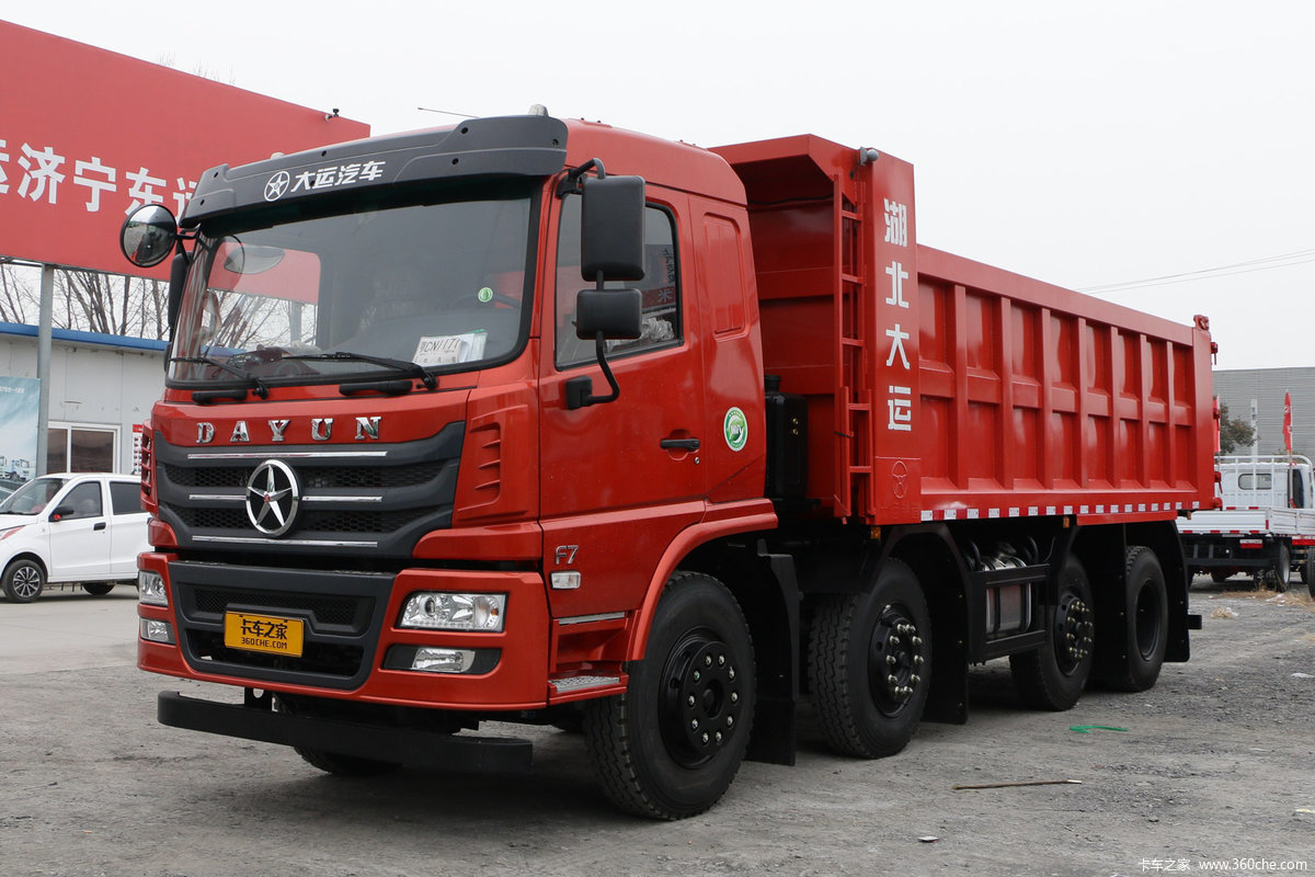 大运 F7重卡 重载型 300马力 8X4 7.2米自卸车(国六)