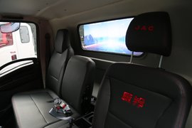 威铃K6 载货车驾驶室                                               图片