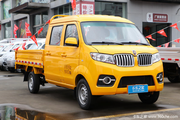 金杯T32载货车青岛市火热促销中 让利高达0.2万