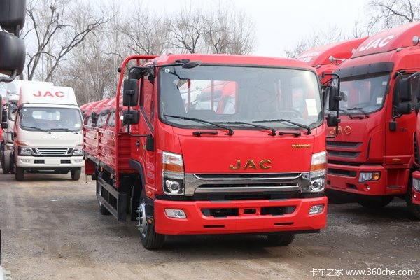 江淮 德沃斯Q8 170马力 5.48米排半栏板载货车(国六)(HFC1118P61K1D7S-1)