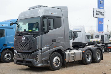 福田 欧曼银河 穿越版 580马力 6x4 amt自动挡牵引车(国六)(带缓速器)