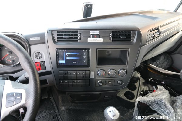 新车到店苏州市东风天龙kl牵引车仅需296万元