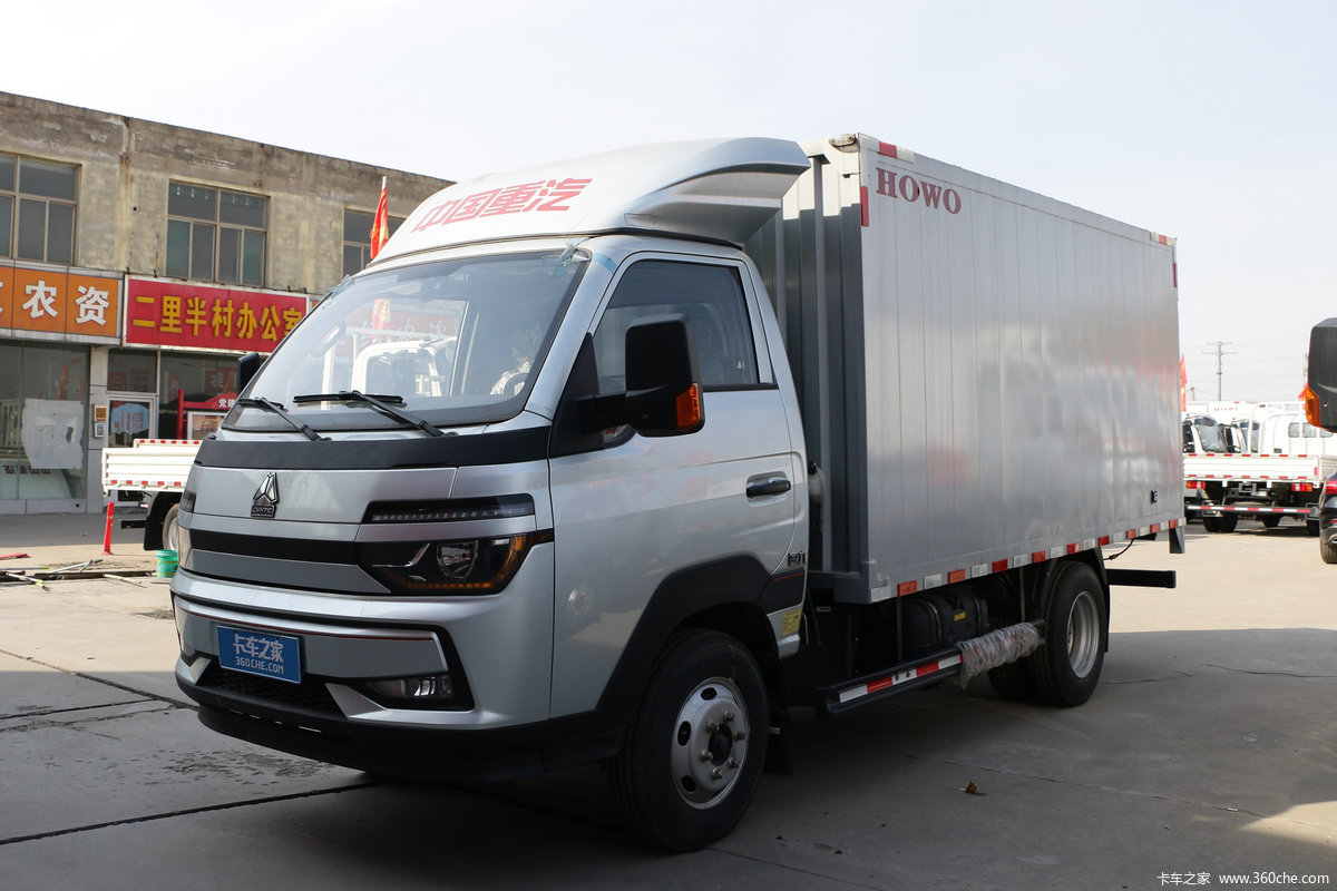 中国重汽HOWO 小帅 130马力 4X2 3.95米单排厢式小卡(液刹)