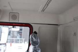 新乘龙M3 自卸车驾驶室                                               图片