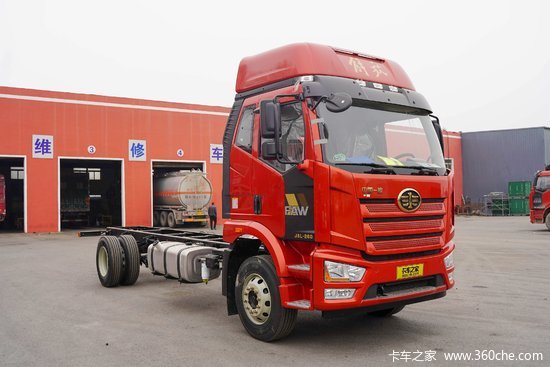 一汽解放 j6l中卡 创富版 220马力 4x2 6.