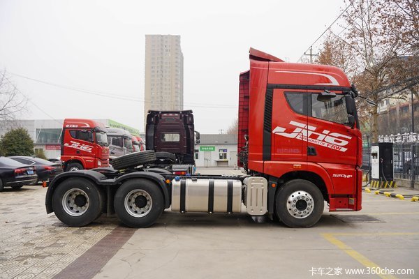 优惠2.8万 上海德隆解放JH6牵引车促销中