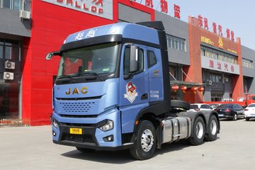 江淮 超越Q7重卡 520马力 6X4 AMT自动挡牵引车(国六)(HFC4254P1K8E33S)