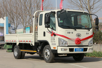 解放 j6f 130马力 3.