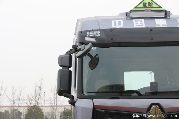 中国重汽豪沃max牵引车优惠活动 数量有限，先到先得！